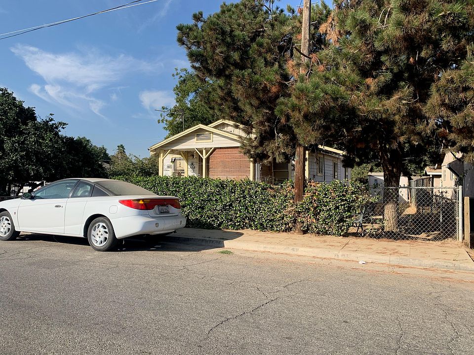 2nd image of 559 N Oakview Ave