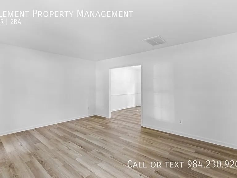 6649 Speight Cir — Photo 9