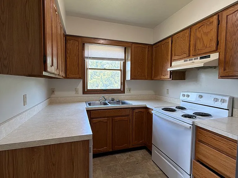 201 Stonewall Ct — Photo 6