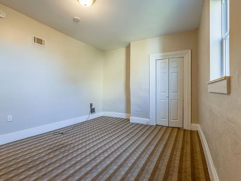10 - 35 Mt Oliver — Photo 15