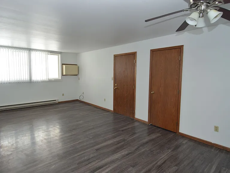 612 N 5th St — Photo 3