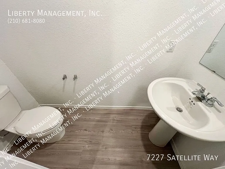 7227 Satellite Way — Photo 3