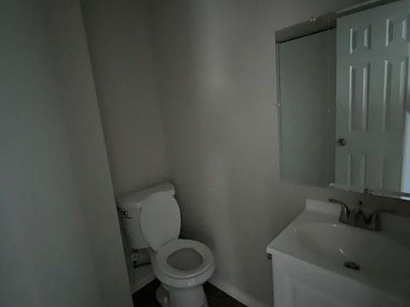 3rd image of 7608 E 34th St