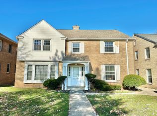 8520 W Watertown Plank Rd APT 2, Milwaukee, WI 53226