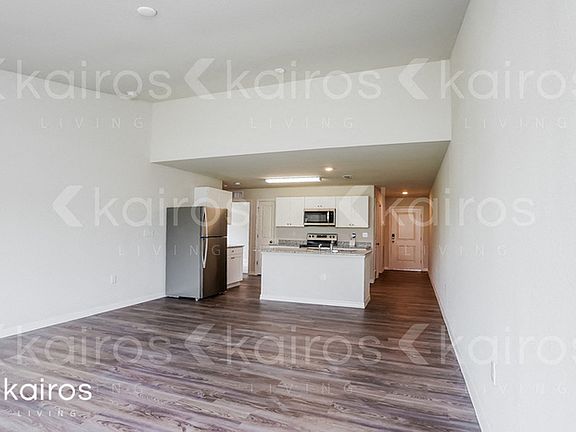 4th image of 9087 Aegean Cir
