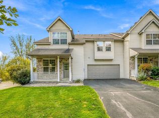 1032 Kaylee St, Chaska, MN 55318