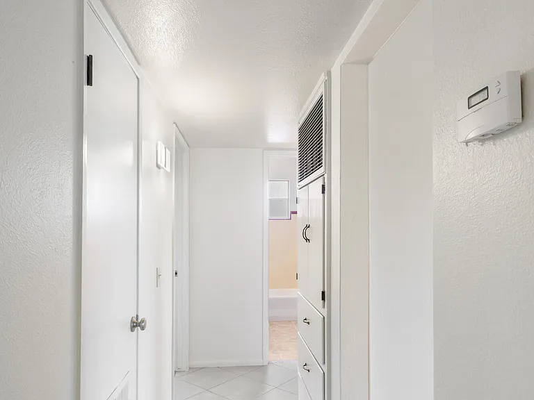 5742 N 12th Pl — Photo 14