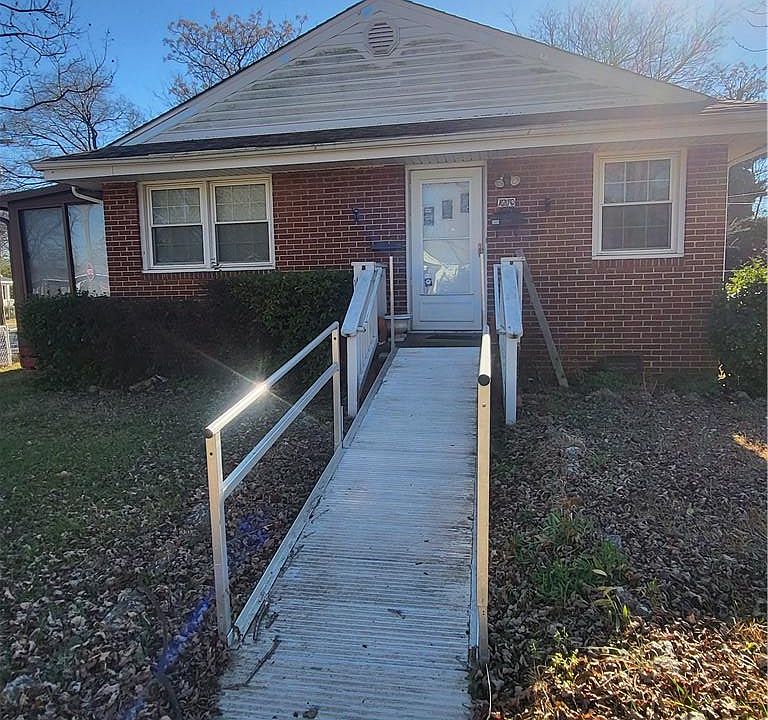 1st image of 1210 34th St