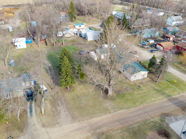 203 5th Ave N, Buffalo, ND 58011