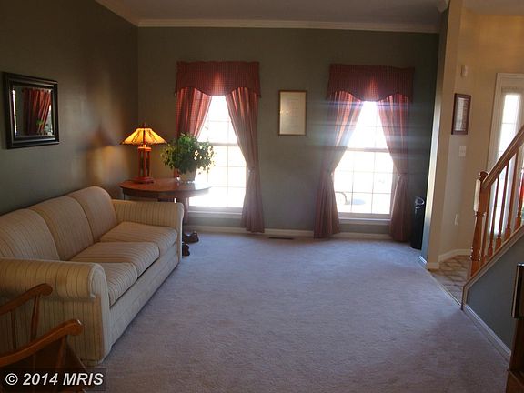 5th image of 8617 Airwick Ln