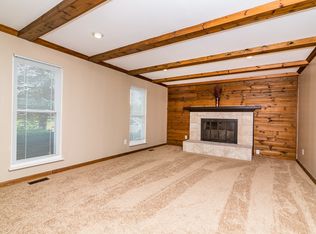 2339 N Fairview Ln, Rochester Hills, MI 48306