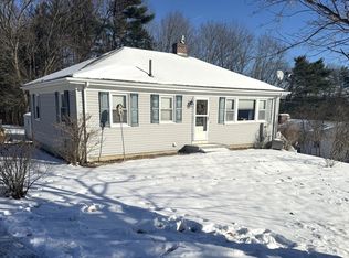 12 Hamlin Road, Falmouth, ME 04105