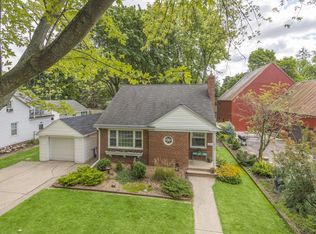 614 N Michigan St, De Pere, WI 54115