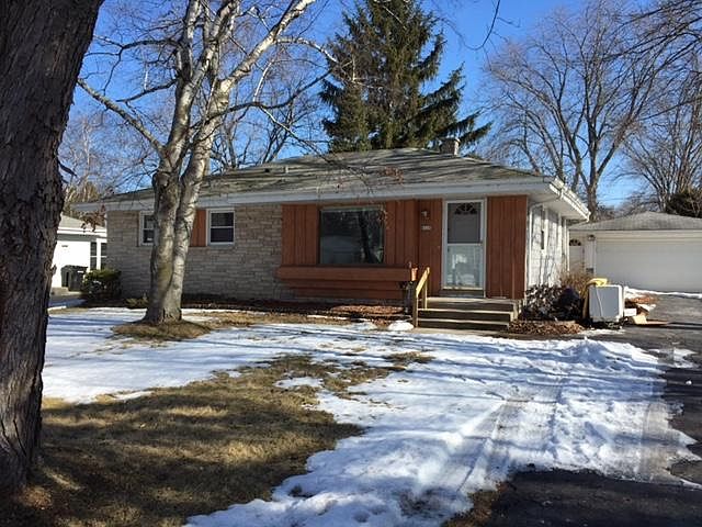 1st image of 8328 N Grandview Dr