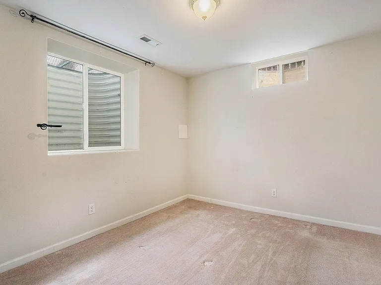 4794 Isabell St — Photo 5