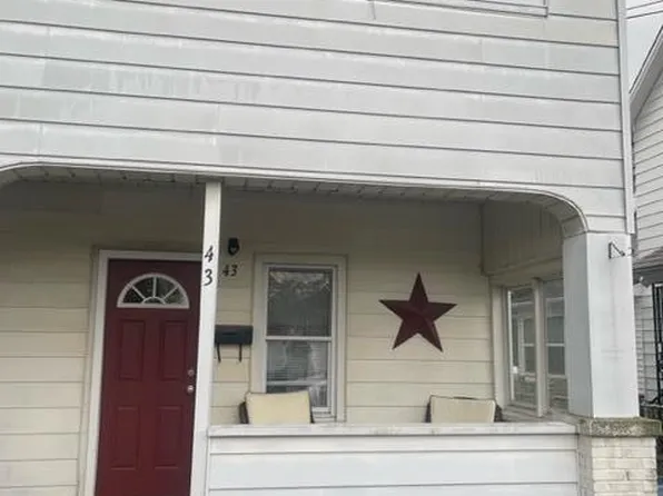 43 Dewey St, East Bangor, PA 18013