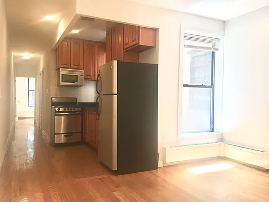 Rented by Premier Metro Realty Corp | media 1