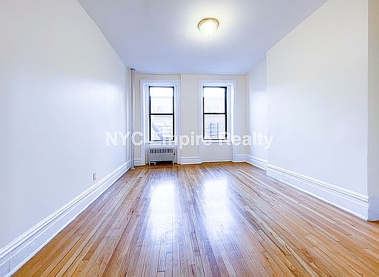 1st image of 166 W 83rd St APT 4A