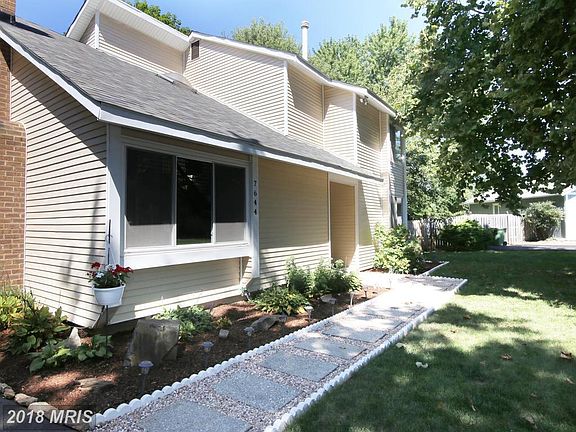 3rd image of 7644 Bland Dr