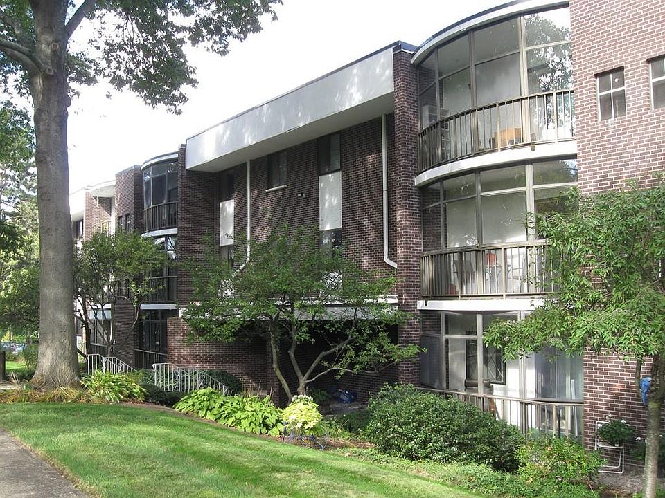 1st image of 34 South St Unit 309
