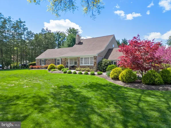 27 Jonathan Way, Washington Crossing, PA 18977