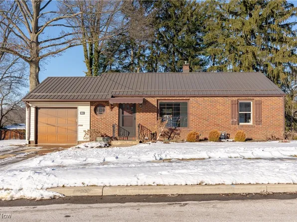 811 39th St NW, Canton, OH 44709