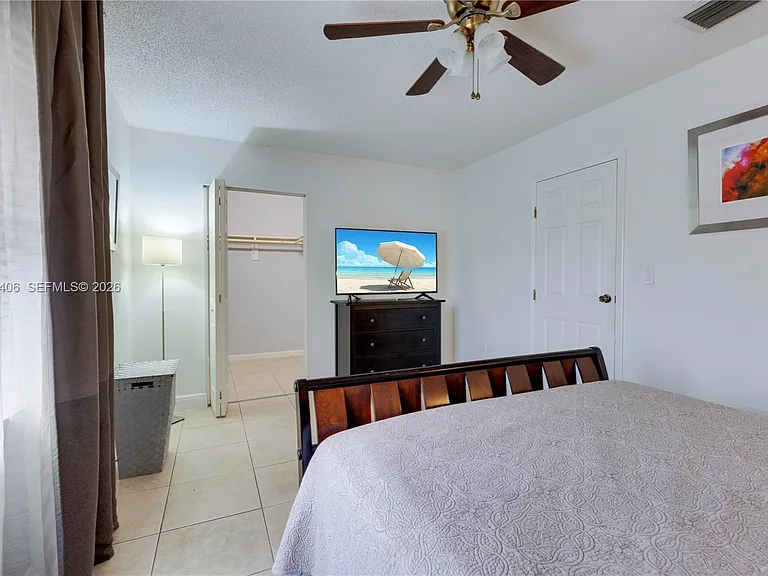 8390 N Missionwood Cir #D-18 — Photo 28