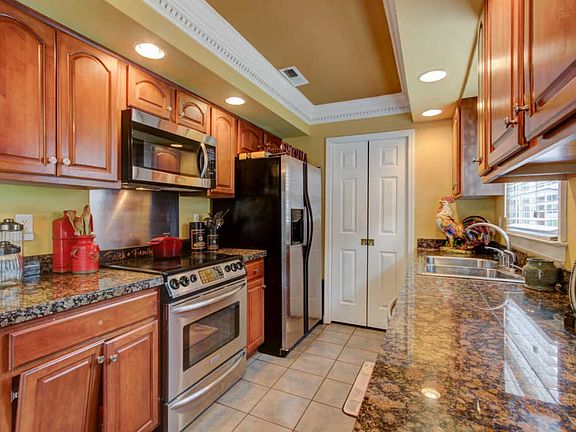 4th image of 1466 Kenton Way