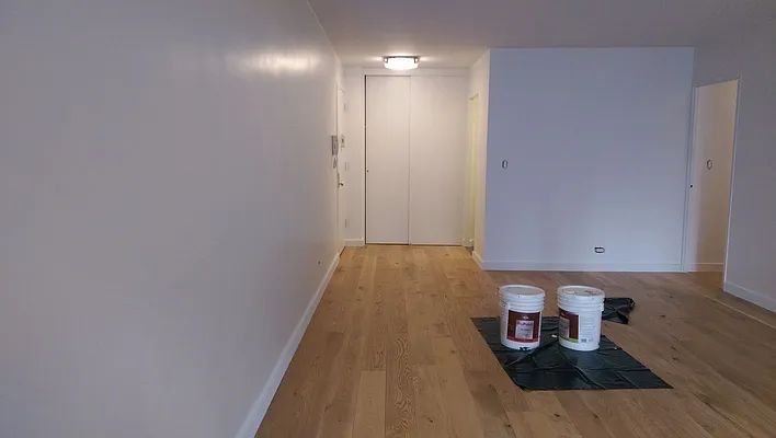 Rented by Manhattan Apartment Organization | media 37