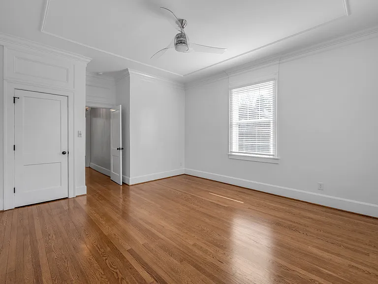 1211 Richmond Rd — Photo 22