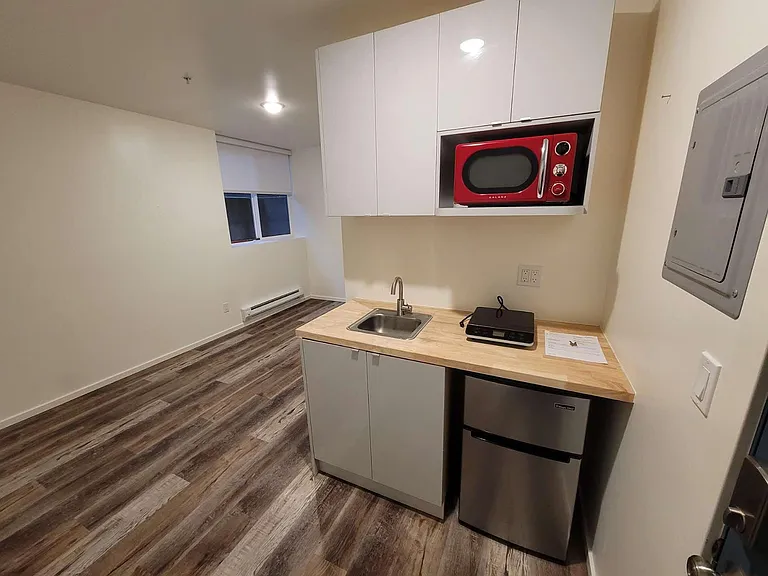 714 10th Ave E #2 — Photo 25