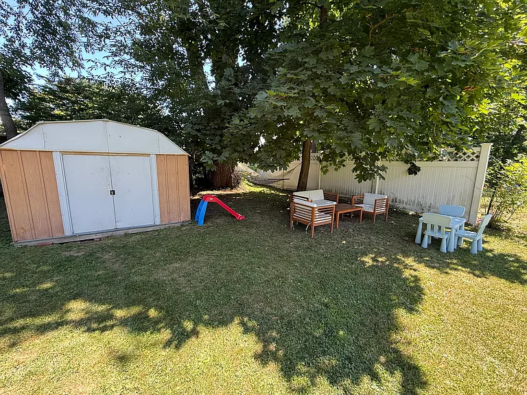 151 Essex Ave — Photo 16