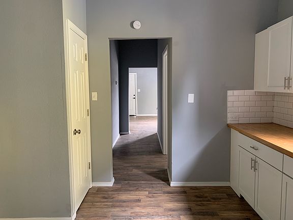 3rd image of 512 W Crawford St #101