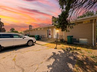 162 Summit View Ct, White Lake, MI 48386