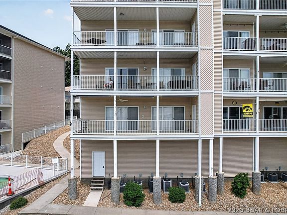3rd image of 72 Sierra Bay Dr Unit 1E