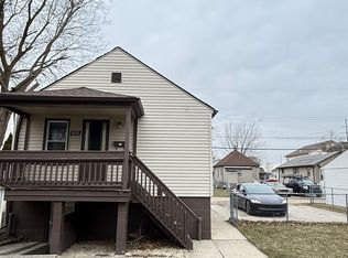 824 Pine St #826, Wyandotte, MI