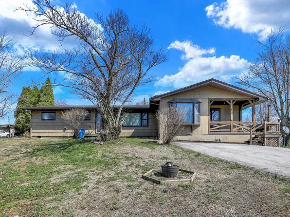 122 Edgewood Dr, Bedford, IN 47421