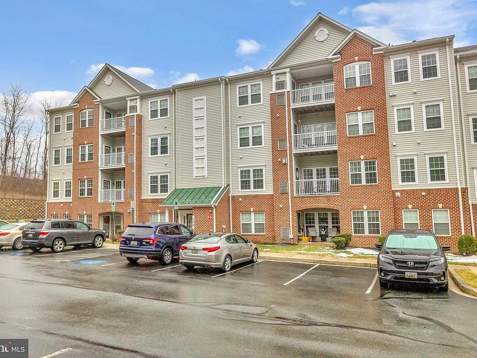 1st image of 259 Beckenham Cir Unit 404
