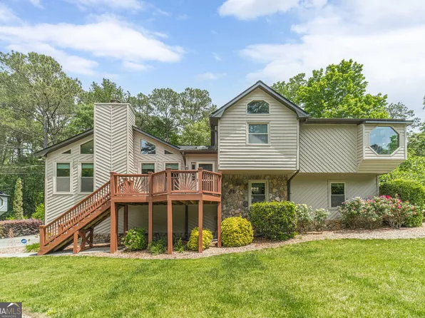 2921 Hadrian Dr SW, Snellville, GA 30078