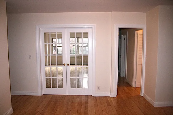 Rented by Michael K Namm Associates | media 20