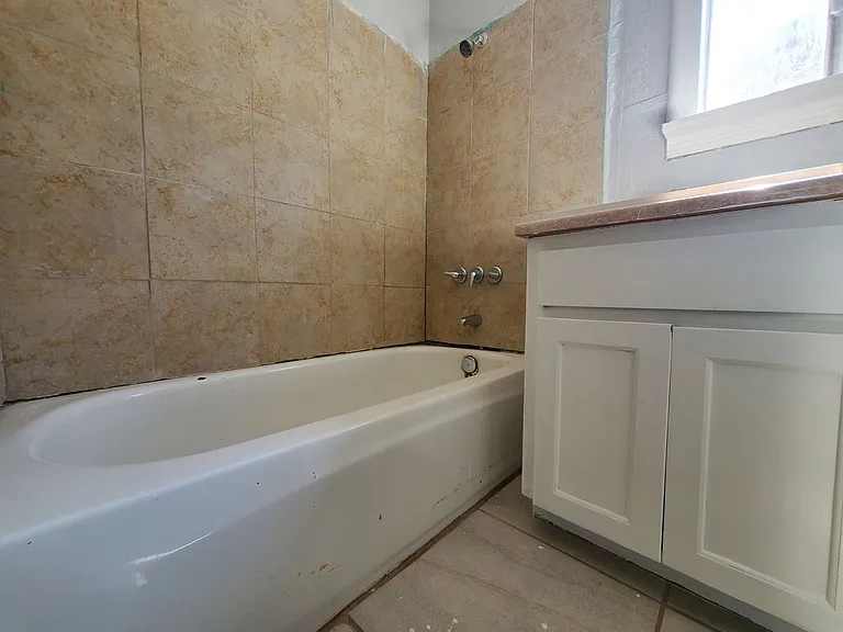 2812 N Farr St — Photo 8