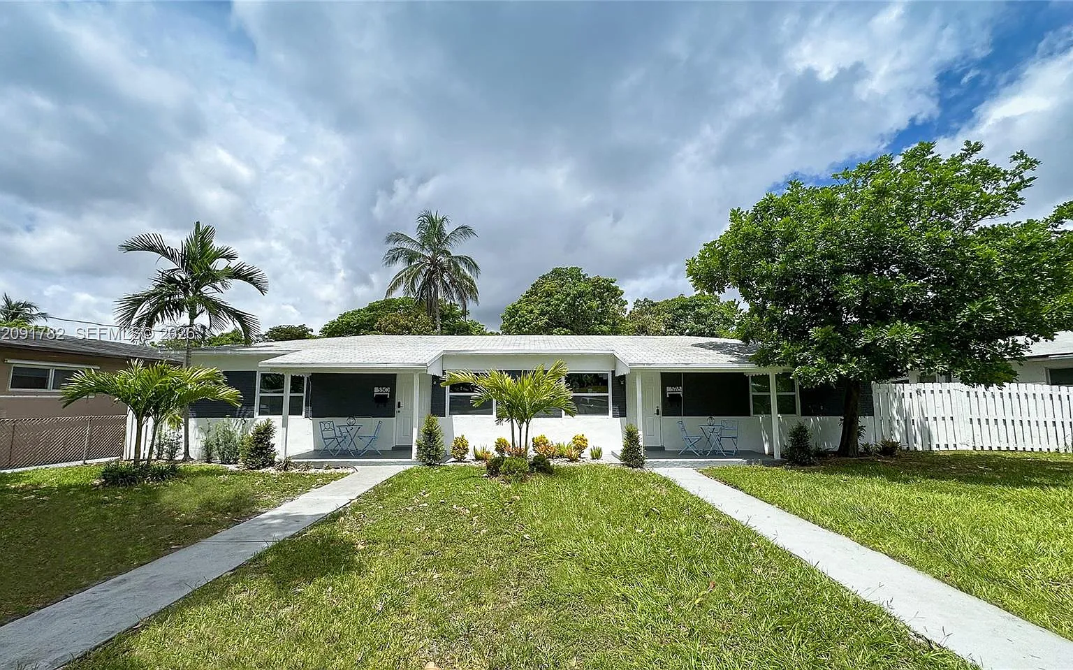 2 bed, 1.0 bath, 1598 sqft, $2,399 — Photo 1