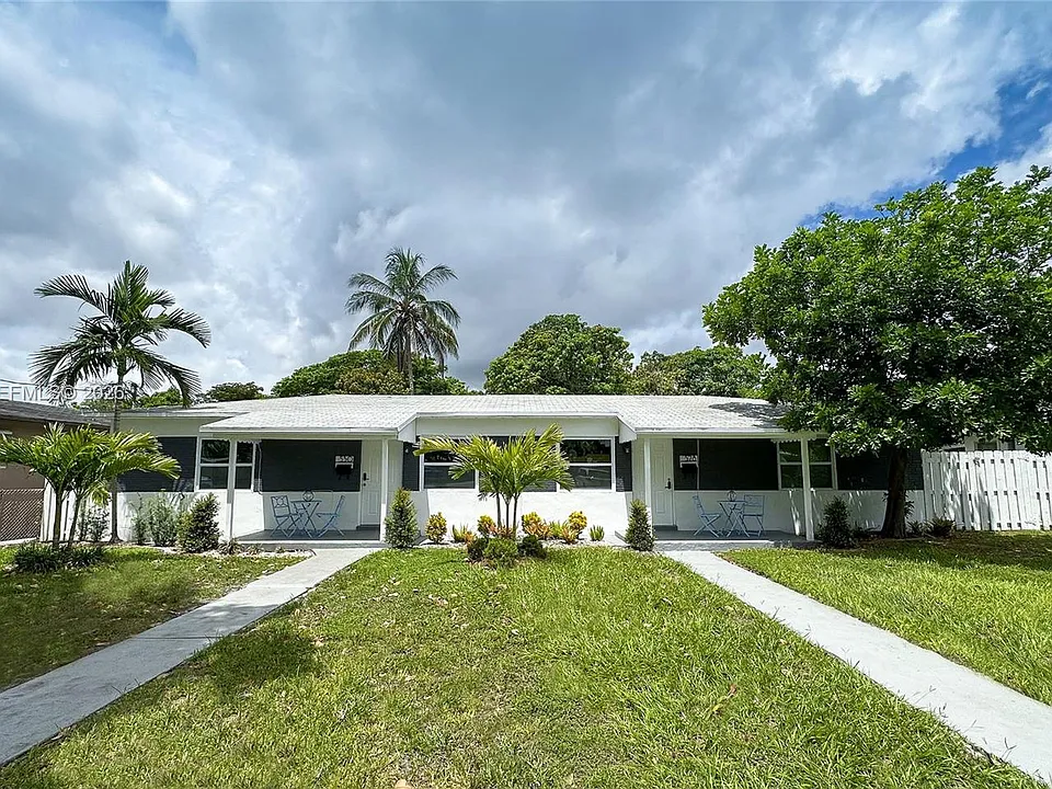 528 SW 4th Ave #A