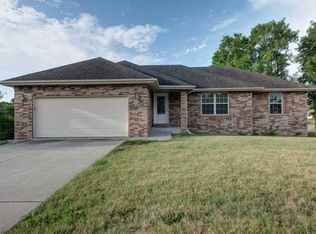708 Notting Hill Gate, Nixa, MO 65714