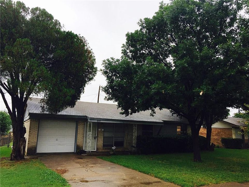 1st image of 3939 Ambrose Dr