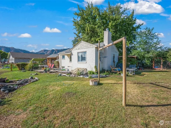 5890 Evergreen Drive, Cashmere, WA 98815