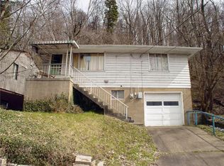 948 Walnut St, Follansbee, WV 26037