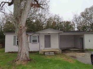 304 W Battle St, Quitman, GA 31643