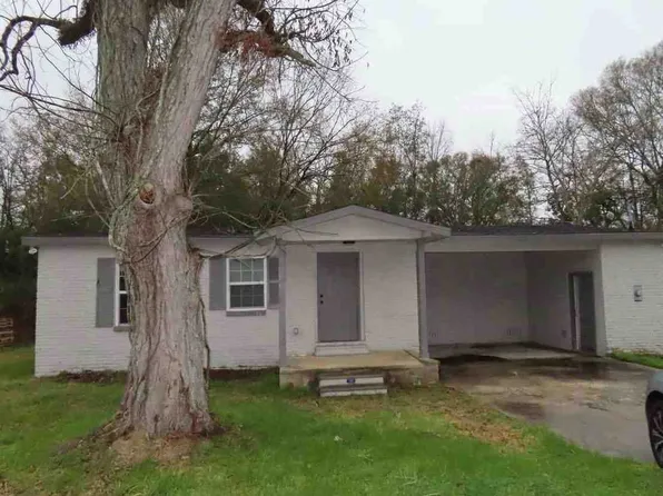 304 W Battle St, Quitman, GA 31643