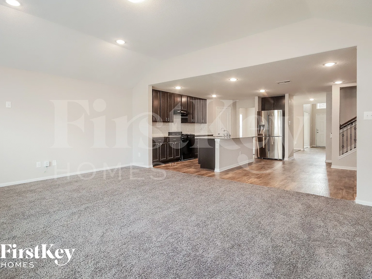 4 bed, 2.5 bath, 3230 sqft, $2,255 — Photo 3